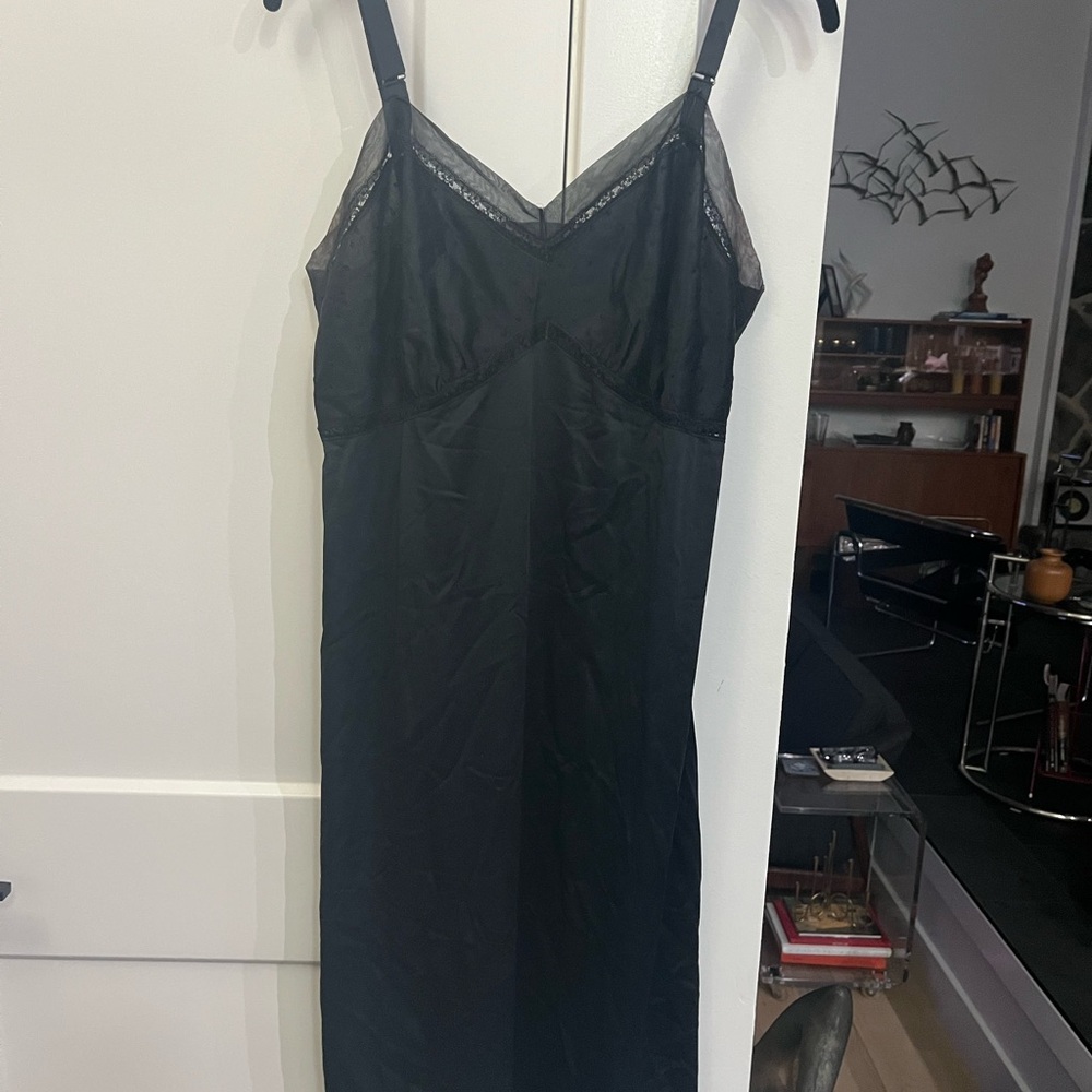 Vintage 1950’s Mojud  Black Women's full slip size 50 nylon chiffon adjustable